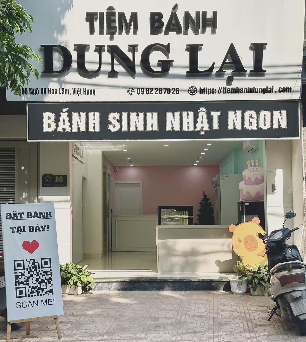 Mặt tiền Tiệm Bánh Dung Lại tại Long Biên